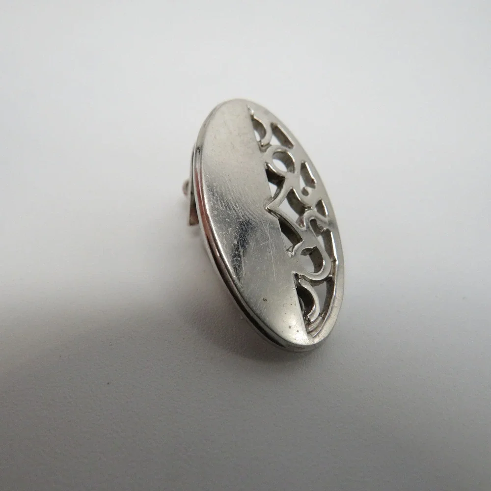 Vintage Silver Tone Oval Filigree Tie Clip Openwork Scroll Design Alligator Bar